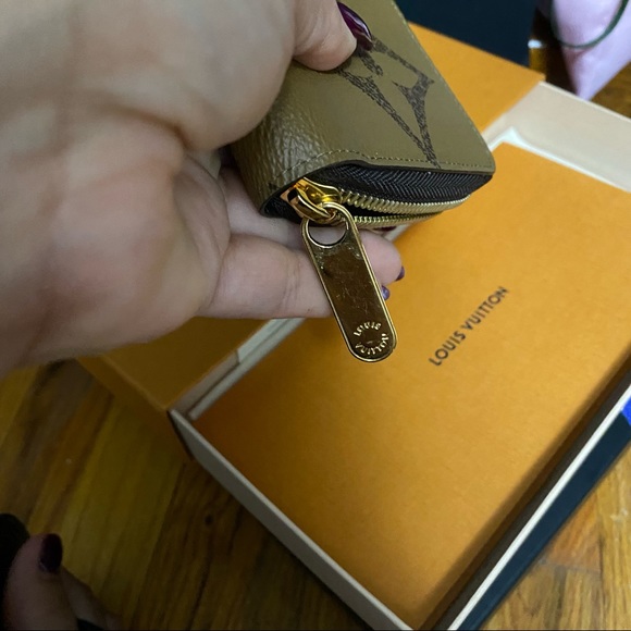 M69353
Louis Vuitton zippy wallet - Picture 9 of 11